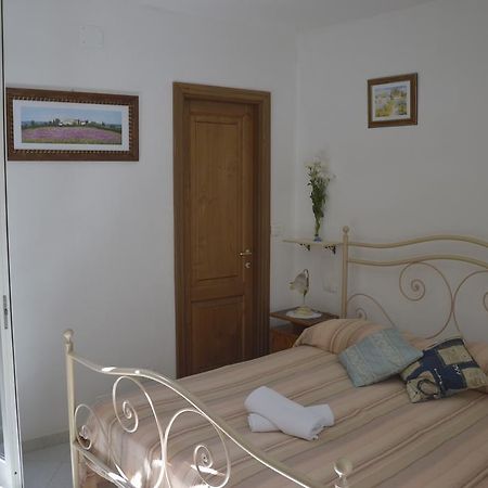 Agriturismo Millefiori เลวานโต ภายนอก รูปภาพ