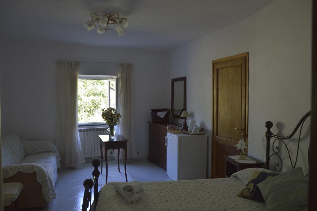Agriturismo Millefiori เลวานโต ภายนอก รูปภาพ